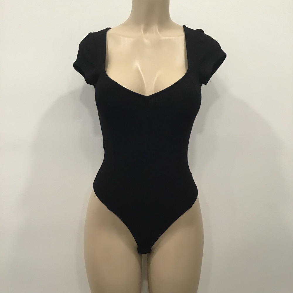 Sophie Rue Bodysuit Womens Small Black New Ribbed Cap Sleeve SRST3022 Sweetheart